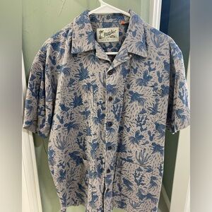 Howler brothers guayabera-style four pocket Gallos (roosters) shirt - Medium